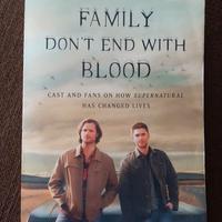 Libro autografato dal cast di SUPERNATURAL