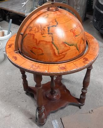 Giradischi mappamondo vintage