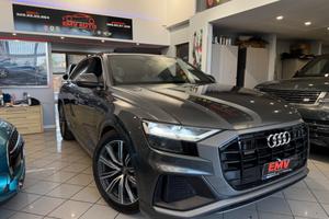 Audi Q8 50 TDI 286 CV auto con problemi al cambio