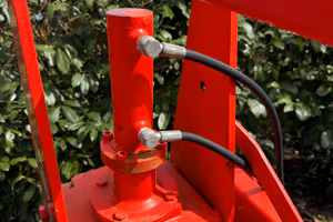 Trivella Angeloni per trattore