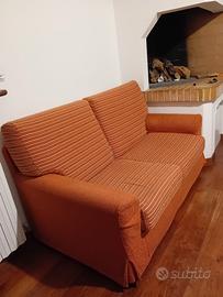 Divano in buone condizioni 