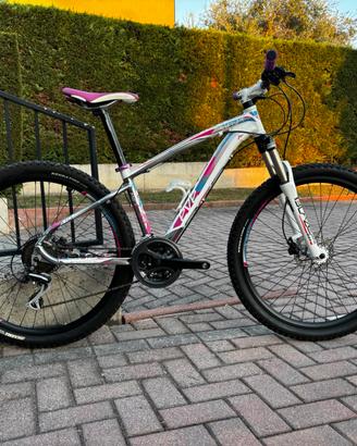 Mountain bike Frera Eve 27.5”