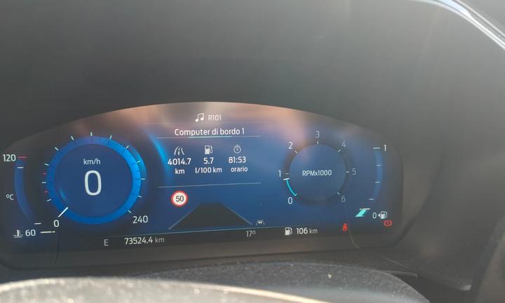  FORD KUGA 1.5 ECOBLUE(diesel)  ST LINE 7/2021 