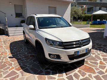 VOLKSWAGEN TIGUAN 2013