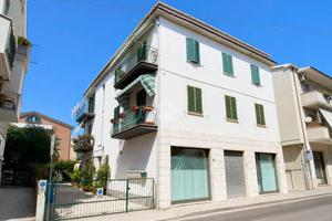3 LOCALI A GIULIANOVA