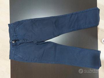 pantaloni blu