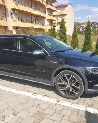VW Passat Alltrack 2.0 TDI 4Motion - 104000 Km