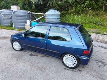 Renault Clio 1.8 16V