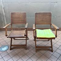 Coppia di sedie in legno pieghevoli con braccioli