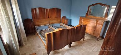 Camera da letto completa anni '30