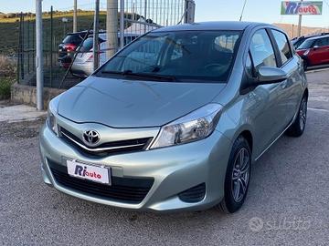 Toyota Yaris 1.3 5 porte Lounge