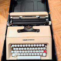 Macchina da scrivere Olivetti