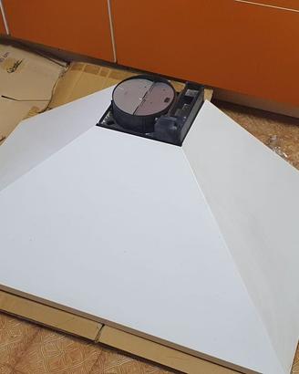 Kappa aspiratrice Whirpool per Ikea