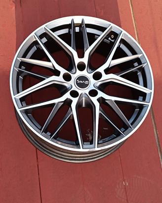 Kit 4 Cerchi in lega 18" AVUS AF19