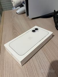 IPHONE 17 (ancora da spacchettare)