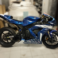 Yamaha R1 2004