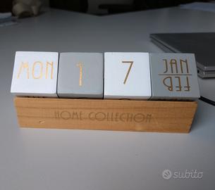 Calendario da tavolo in legno