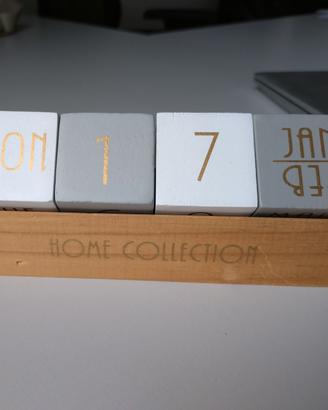 Calendario da tavolo in legno
