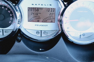 Peugeot Satelis RS400