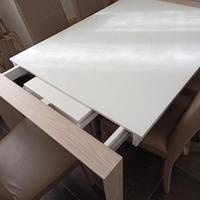 Tavolo rettangolare allungabile con 6 sedie