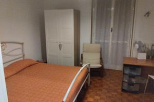 Stanza in zona Lungo Ticino disponibile