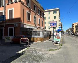 Locale Commerciale a Roma Via dei Castani 1 locali