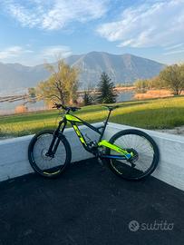 Bici enduro/DH Full Carbon - GT Pro Force