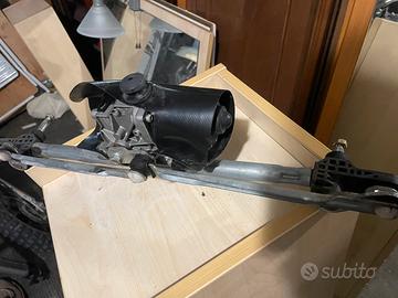 Motorino tergicristallo anteriore  panda 169