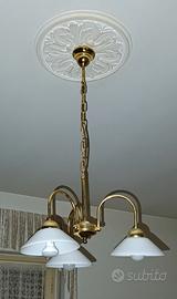 Lampadario a tre luci