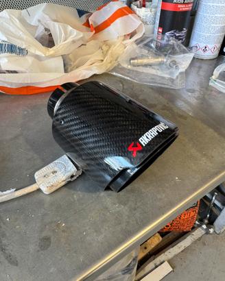 Terminale auto AKRAPOVIC