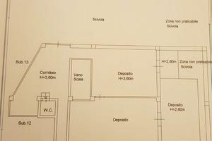 Ampio Deposito 110mq o oltre - zona Ognina