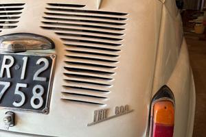Fiat 600 d'epoca (Anno 1969)