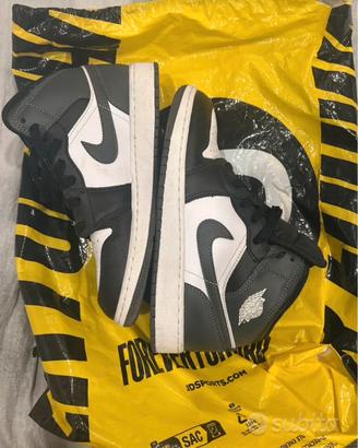 Scarpe jordan 1 mid numero 39