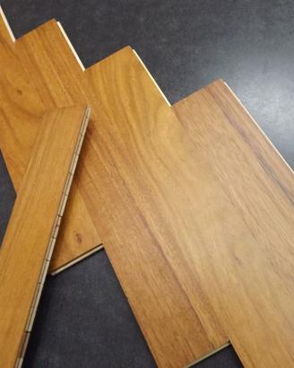 PARQUET DOUSSIE PREFINITO E MASSELLO