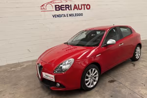 Alfa Romeo Giulietta benzina cambio automatico