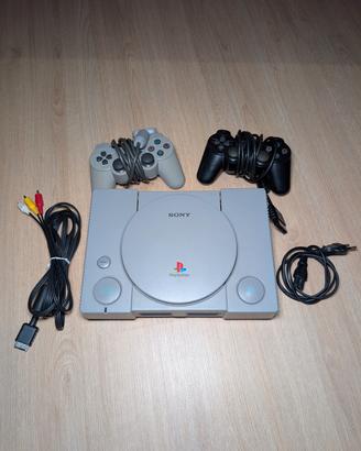 Sony PlayStation 1 PS1 + 2 Controller + Cavi