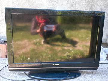 tv a schermo piatto 