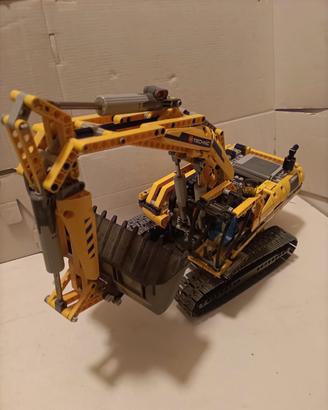 lego Technic escavatore RC 8042
