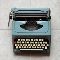 Collezione: Macchina da scrivere Antares Compact16