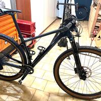 MTB SCOTT SCALE  925 in CARBONIO 