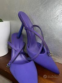 Décolleté a Punta-Bershka