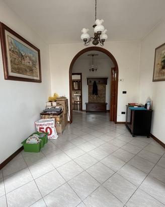 CAZZAGO DI PIANIGA Ampia Casa Singola con scoperto