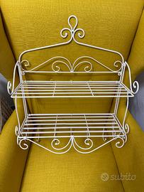 Etagere, scaffale shabby