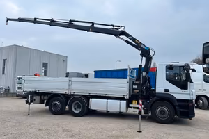 Camion Iveco Magirus 3 assi gru + cassone