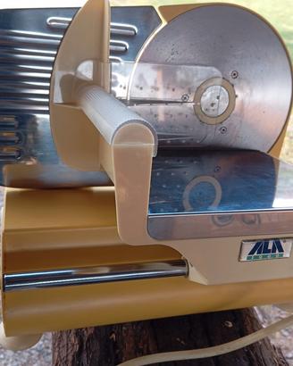 affettatrice elettrica 