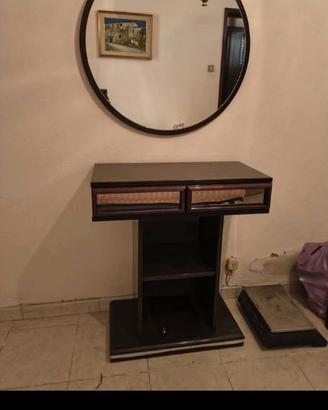 Mobiletto con specchio