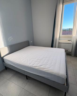 Letto e materasso matrimoniali