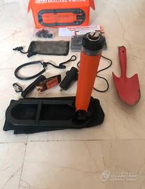 Metal detector subacqueo e sabbia