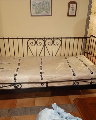 Divano letto Ikea ferro battuto con materasso