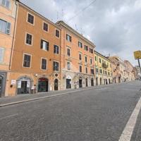 5 LOCALI A GENZANO DI ROMA